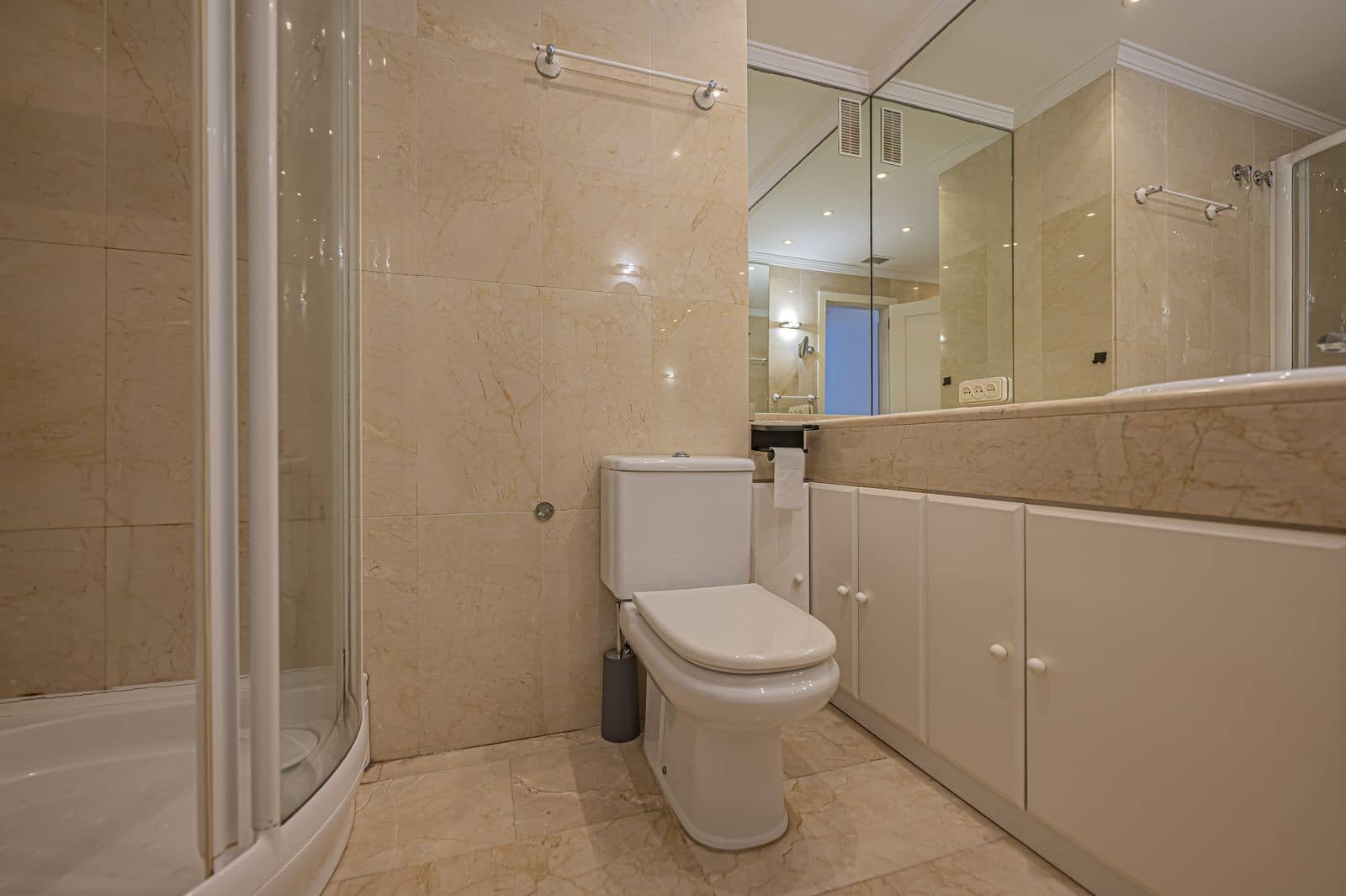 3 bedroom Apartment for sale in Golden Mile - € 670,000 (Ref: 9501978)