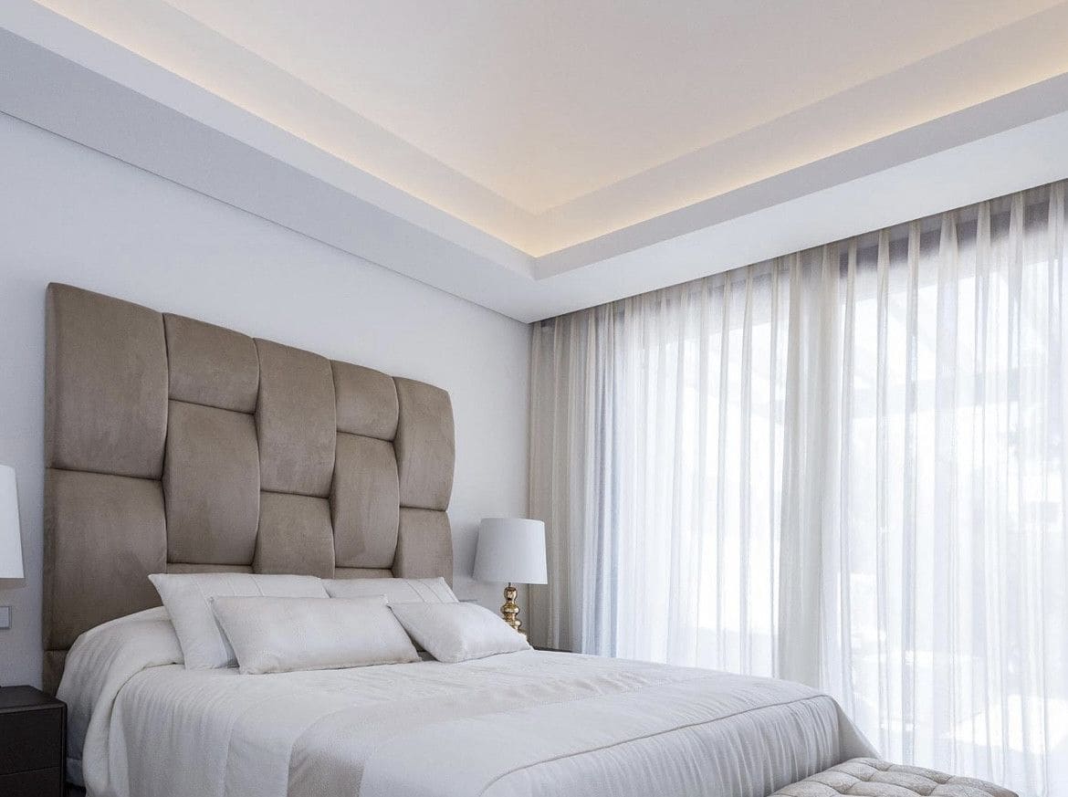 3 bedroom Semi-detached Villa for sale in Marbella - € 1,800,000 (Ref: 9501983)