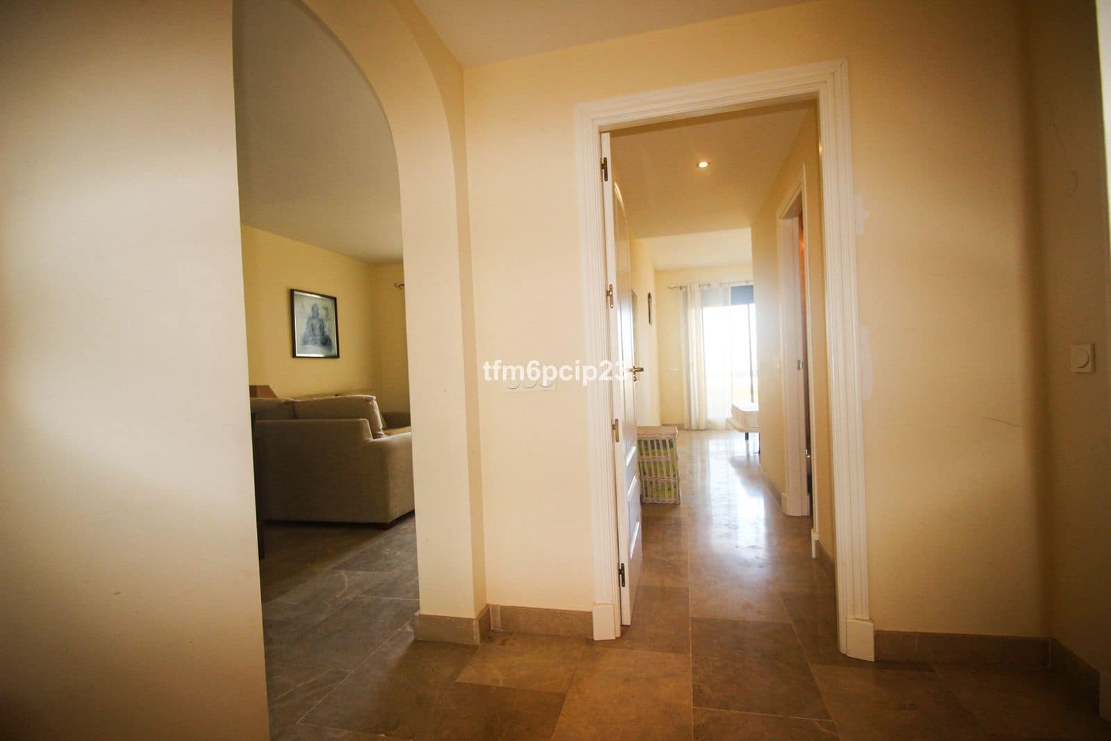 2 bedroom Apartment for sale in La Duquesa / Puerto de la Duquesa - € 255,000 (Ref: 9501985)