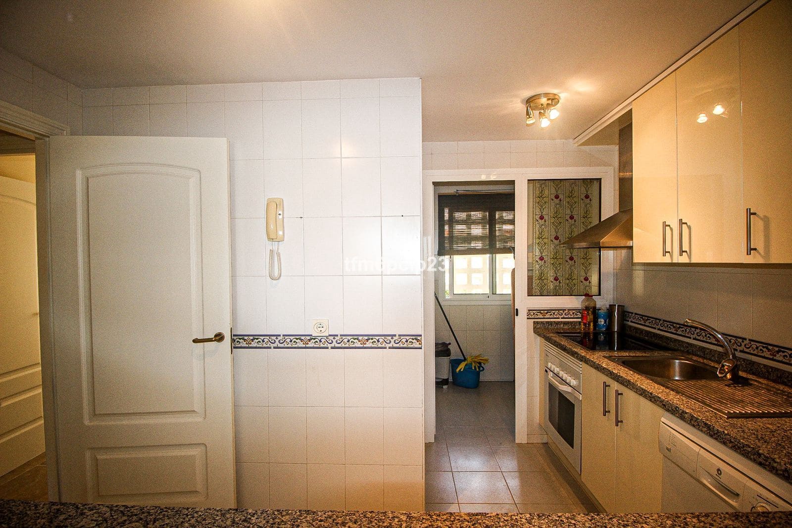 2 bedroom Apartment for sale in La Duquesa / Puerto de la Duquesa - € 255,000 (Ref: 9501985)