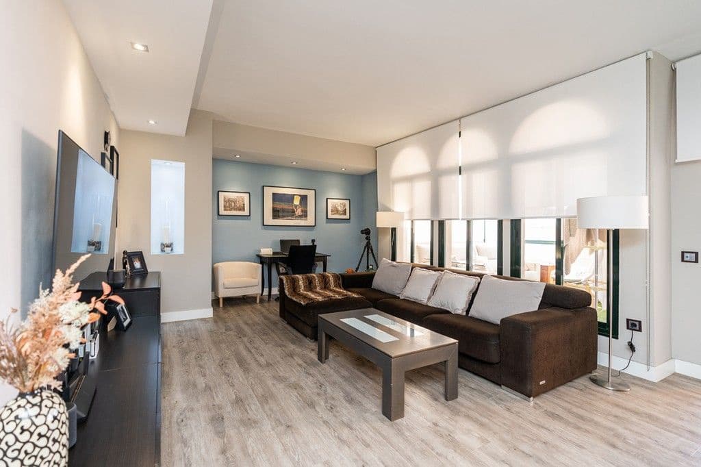 3 bedroom Apartment for sale in Elviria - € 549,000 (Ref: 9501988)