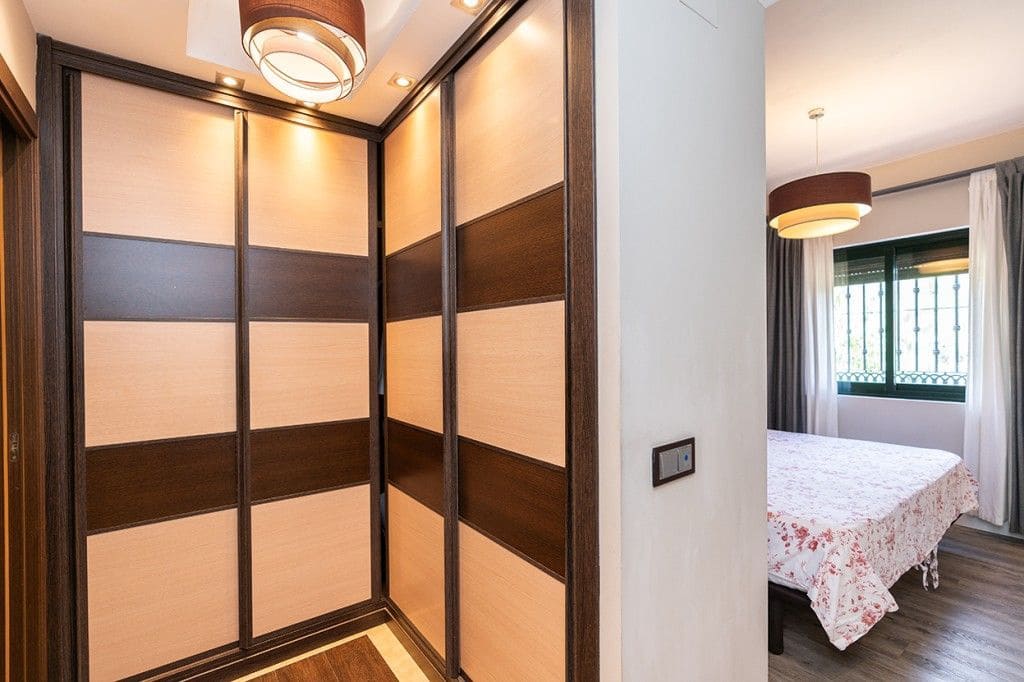 3 bedroom Apartment for sale in Elviria - € 549,000 (Ref: 9501988)