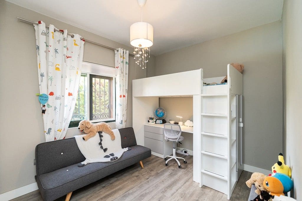 3 bedroom Apartment for sale in Elviria - € 549,000 (Ref: 9501988)