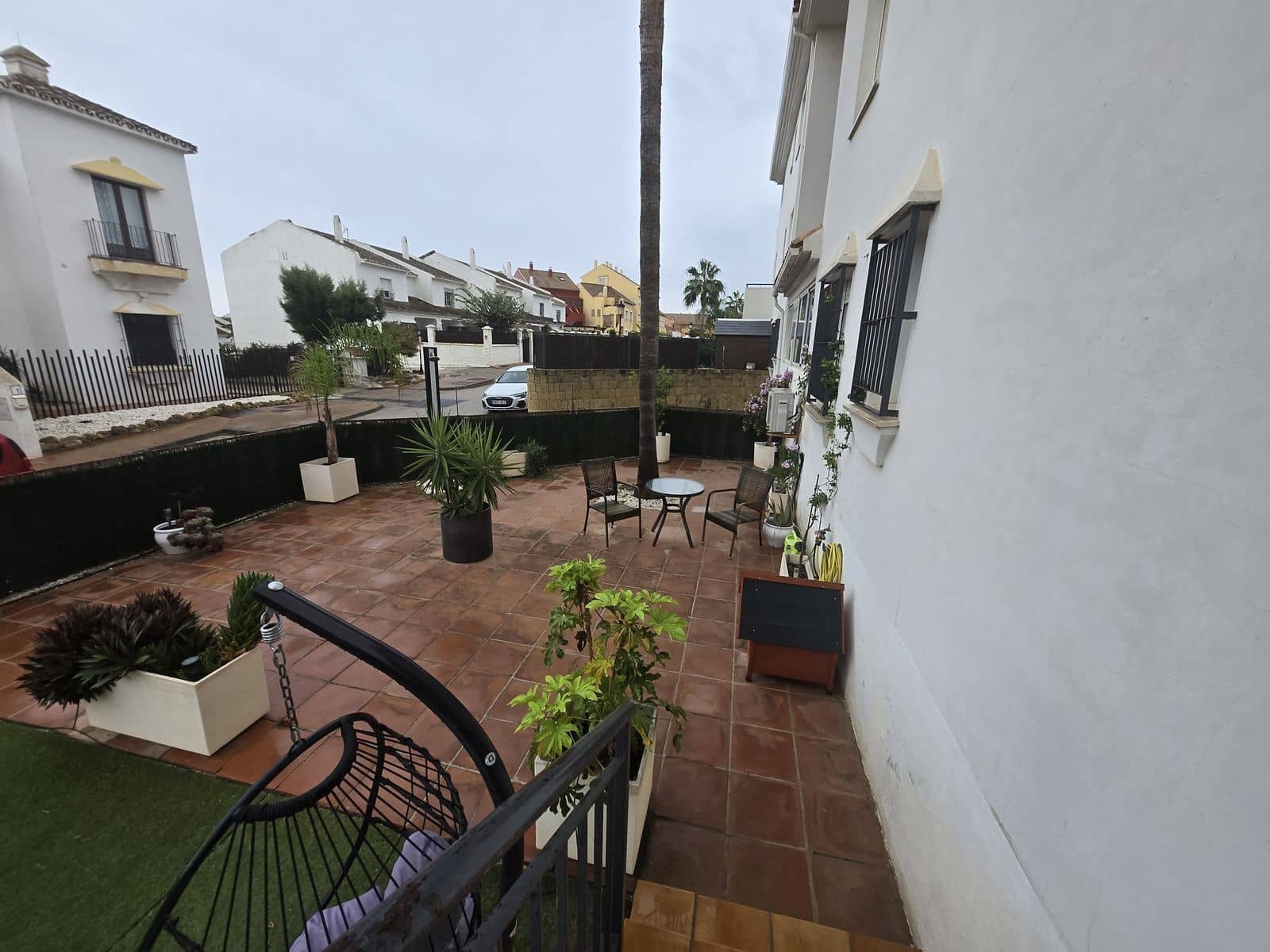 2 bedroom Apartment for sale in La Duquesa / Puerto de la Duquesa - € 359,950 (Ref: 9501990)