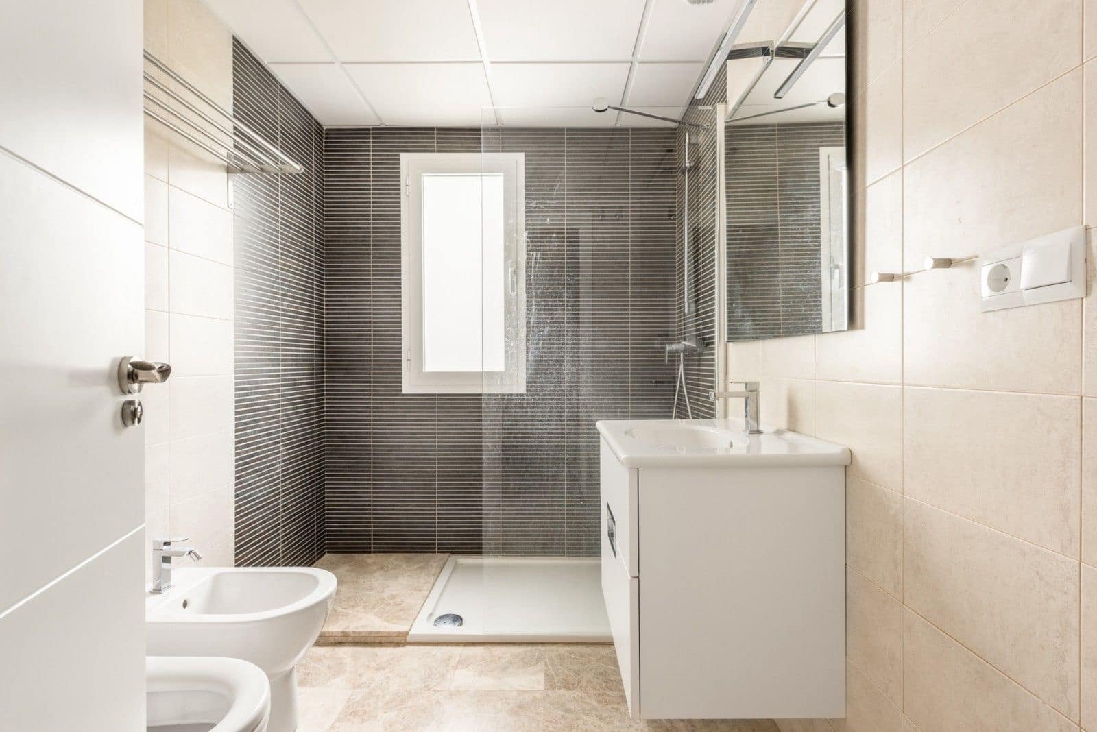 3 soveværelse Semi-Rækkehus til salg i Nueva Andalucia - € 599.000 (Ref: 9501994)