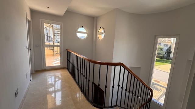 3 sypialnia Dom blizniak na sprzedaż w San Roque - 550 000 € (Ref: 9501997)