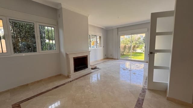 3 sypialnia Dom blizniak na sprzedaż w San Roque - 550 000 € (Ref: 9501997)