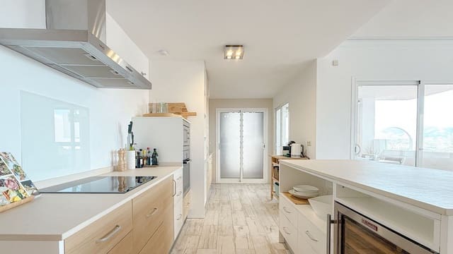 3 bedroom Apartment for sale in La Mairena, Ojen - € 475,000 (Ref: 9502003)