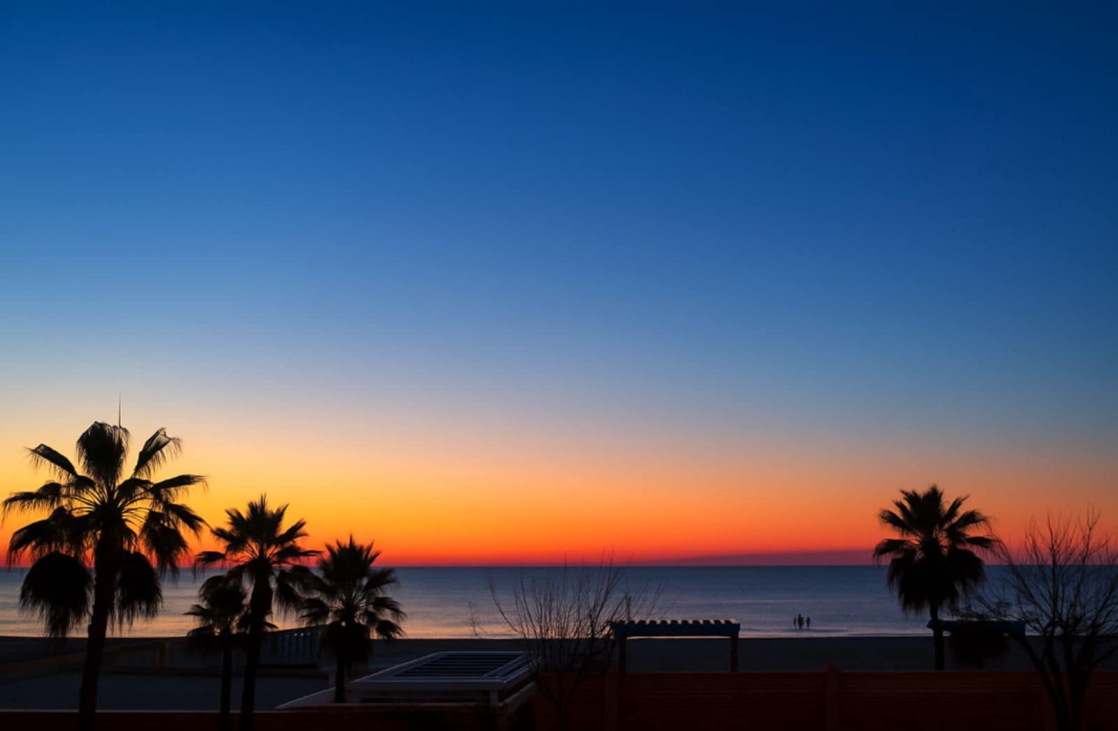 2 bedroom Apartment for sale in La Duquesa / Puerto de la Duquesa - € 290,000 (Ref: 9502005)