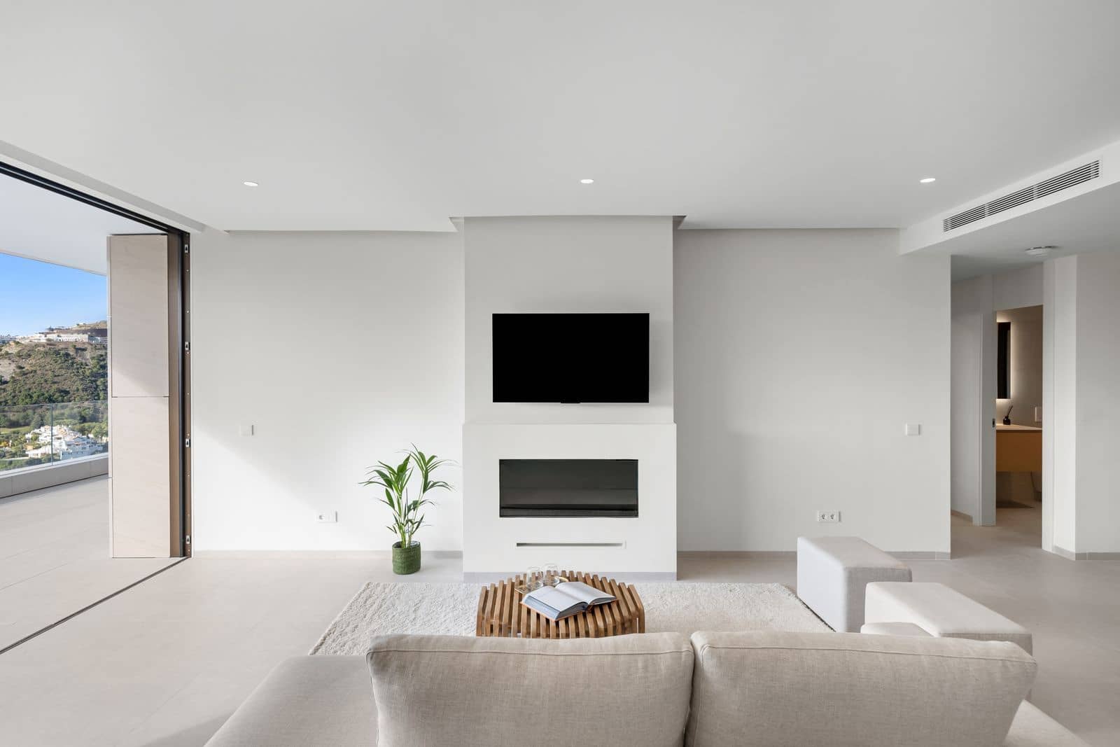 3 bedroom Apartment for sale in La Quinta - € 1,495,000 (Ref: 9502007)