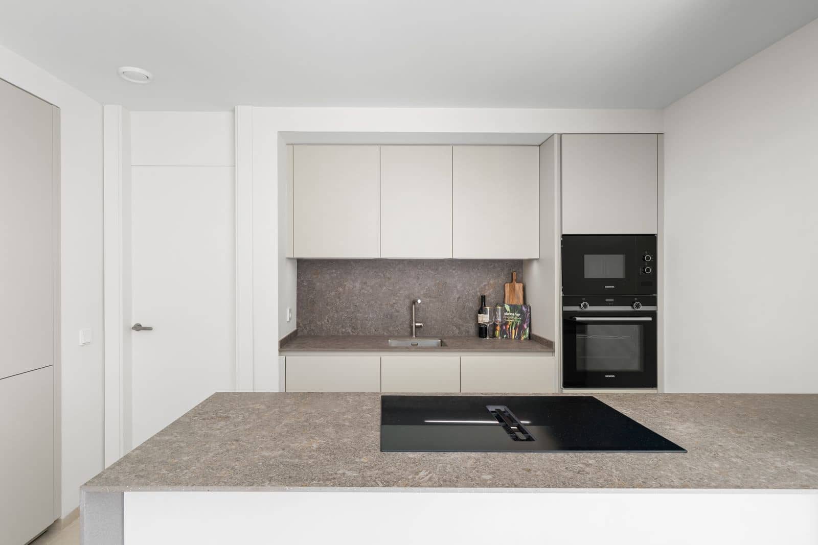 3 bedroom Apartment for sale in La Quinta - € 1,495,000 (Ref: 9502007)