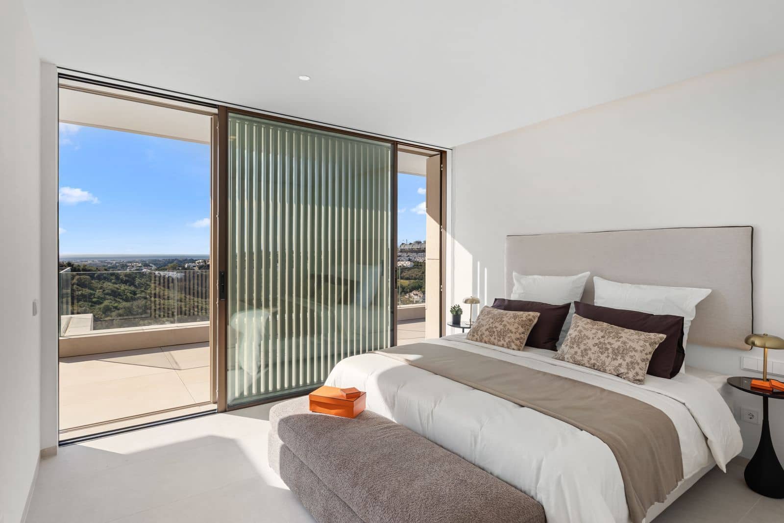 3 bedroom Apartment for sale in La Quinta - € 1,495,000 (Ref: 9502007)