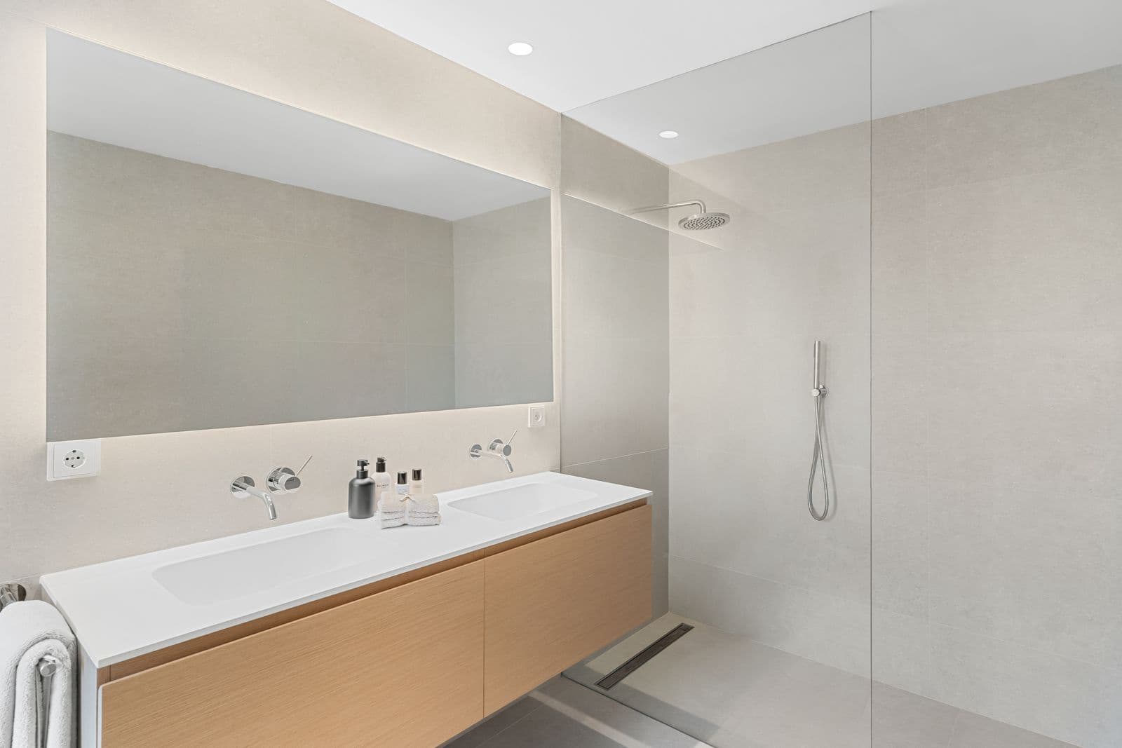 3 bedroom Apartment for sale in La Quinta - € 1,495,000 (Ref: 9502007)