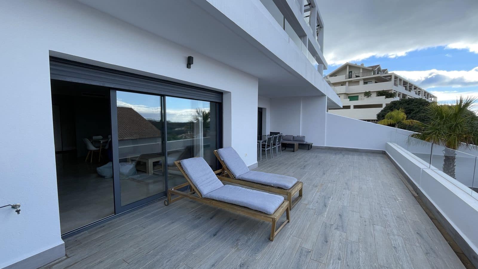 2 bedroom Apartment for sale in New Golden Mile - € 420,000 (Ref: 9502011)