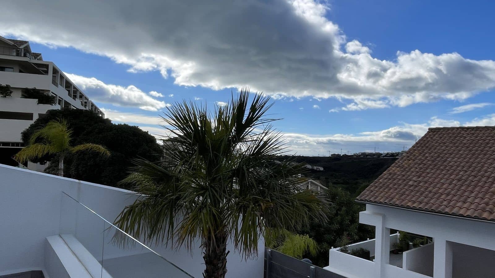 2 bedroom Apartment for sale in New Golden Mile - € 420,000 (Ref: 9502011)