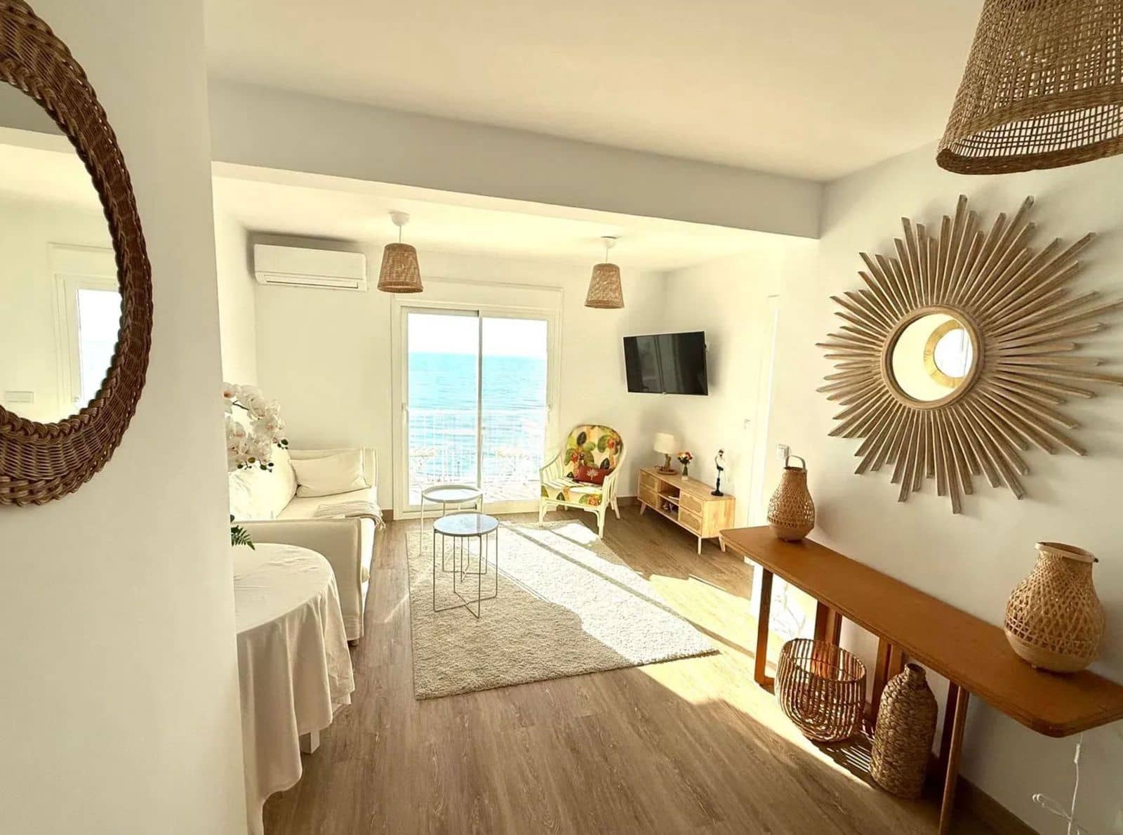 3 bedroom Apartment for sale in Calahonda - € 350,000 (Ref: 9502020)