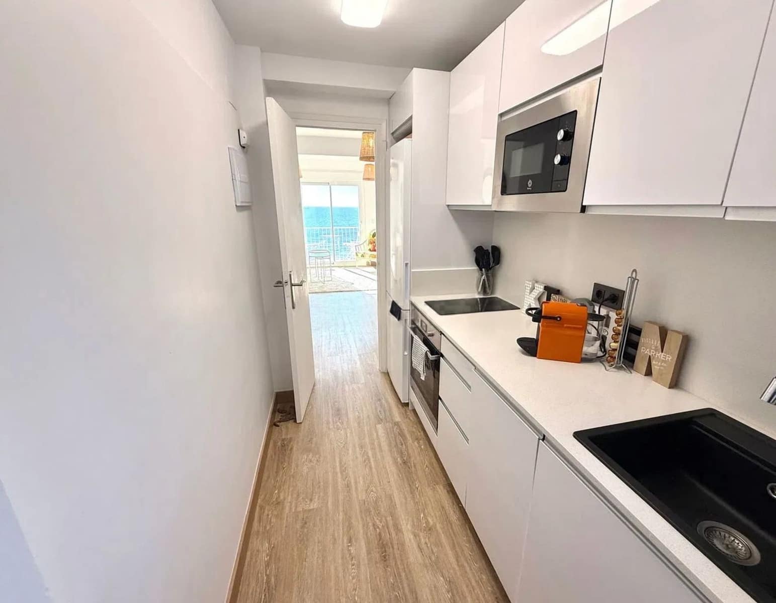 3 bedroom Apartment for sale in Calahonda - € 350,000 (Ref: 9502020)