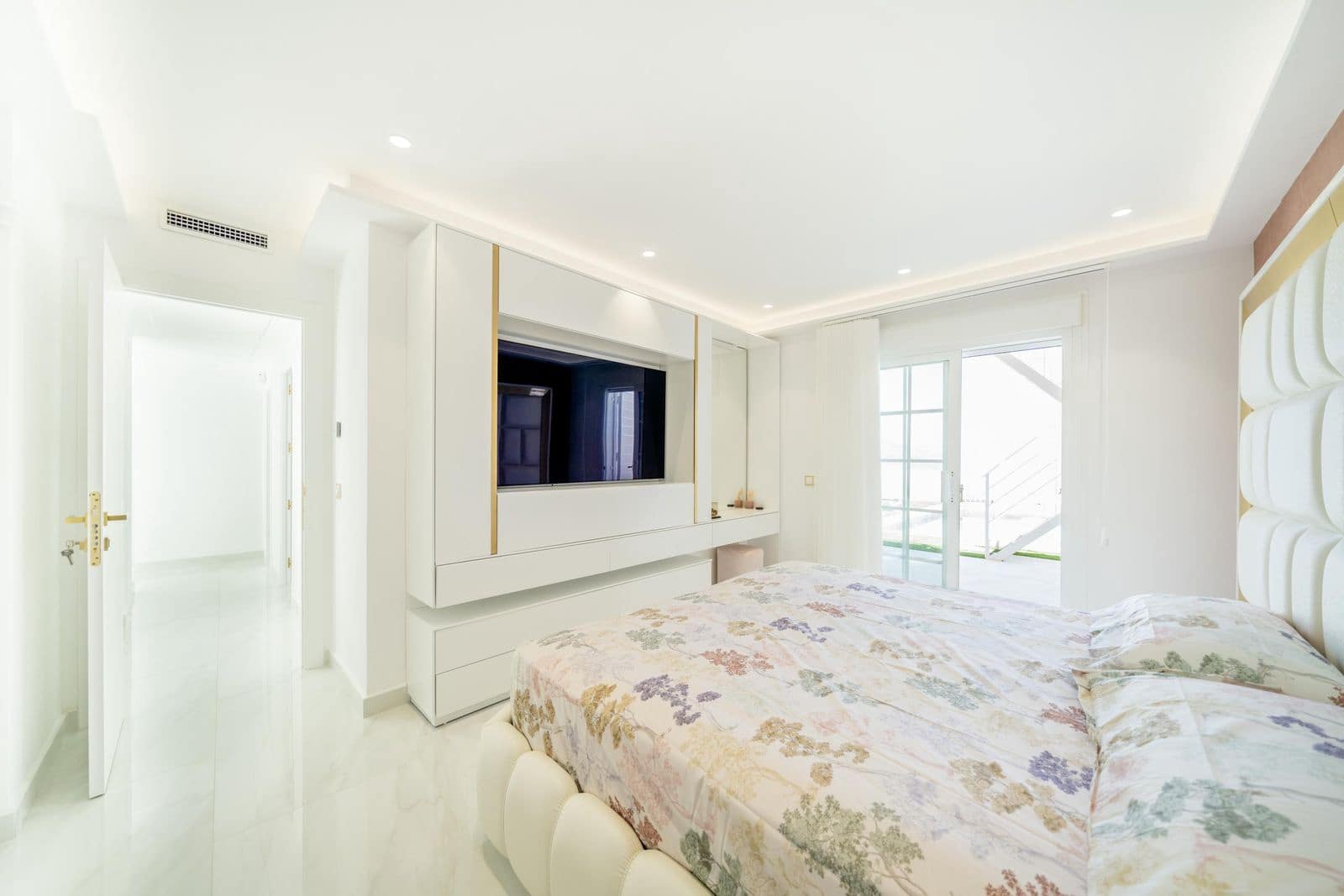 4 sypialnia Dom blizniak na sprzedaż w La Mairena - 850 000 € (Ref: 9502024)