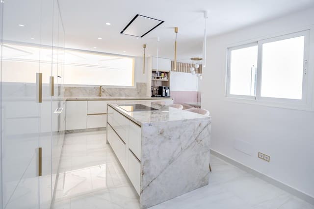 4 sypialnia Dom blizniak na sprzedaż w La Mairena, Ojen - 850 000 € (Ref: 9502024)