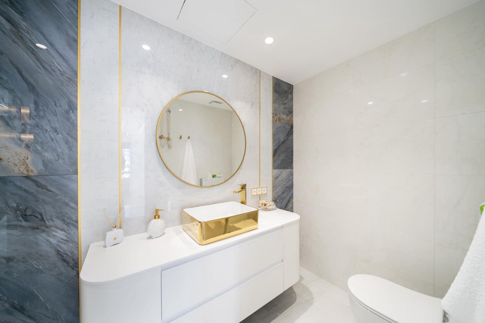 4 sypialnia Dom blizniak na sprzedaż w La Mairena - 850 000 € (Ref: 9502024)