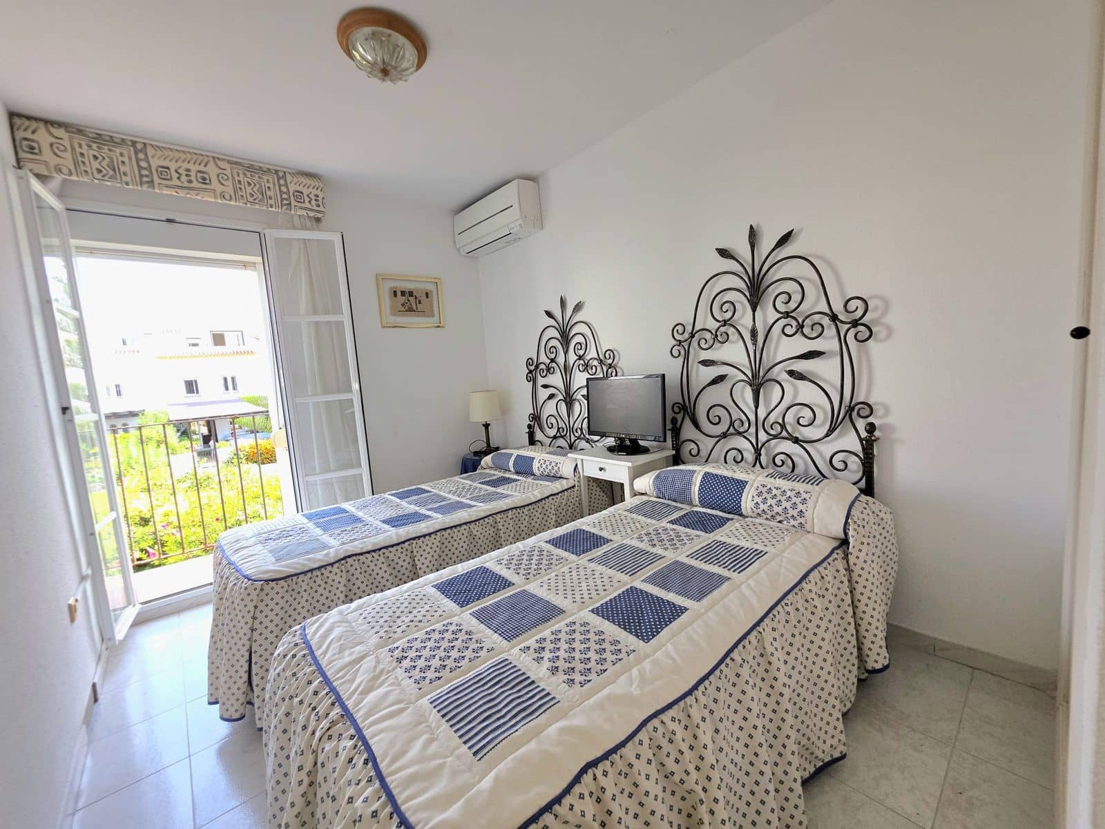 3 bedroom Townhouse for sale in Bahia de Casares - € 635,000 (Ref: 9502031)