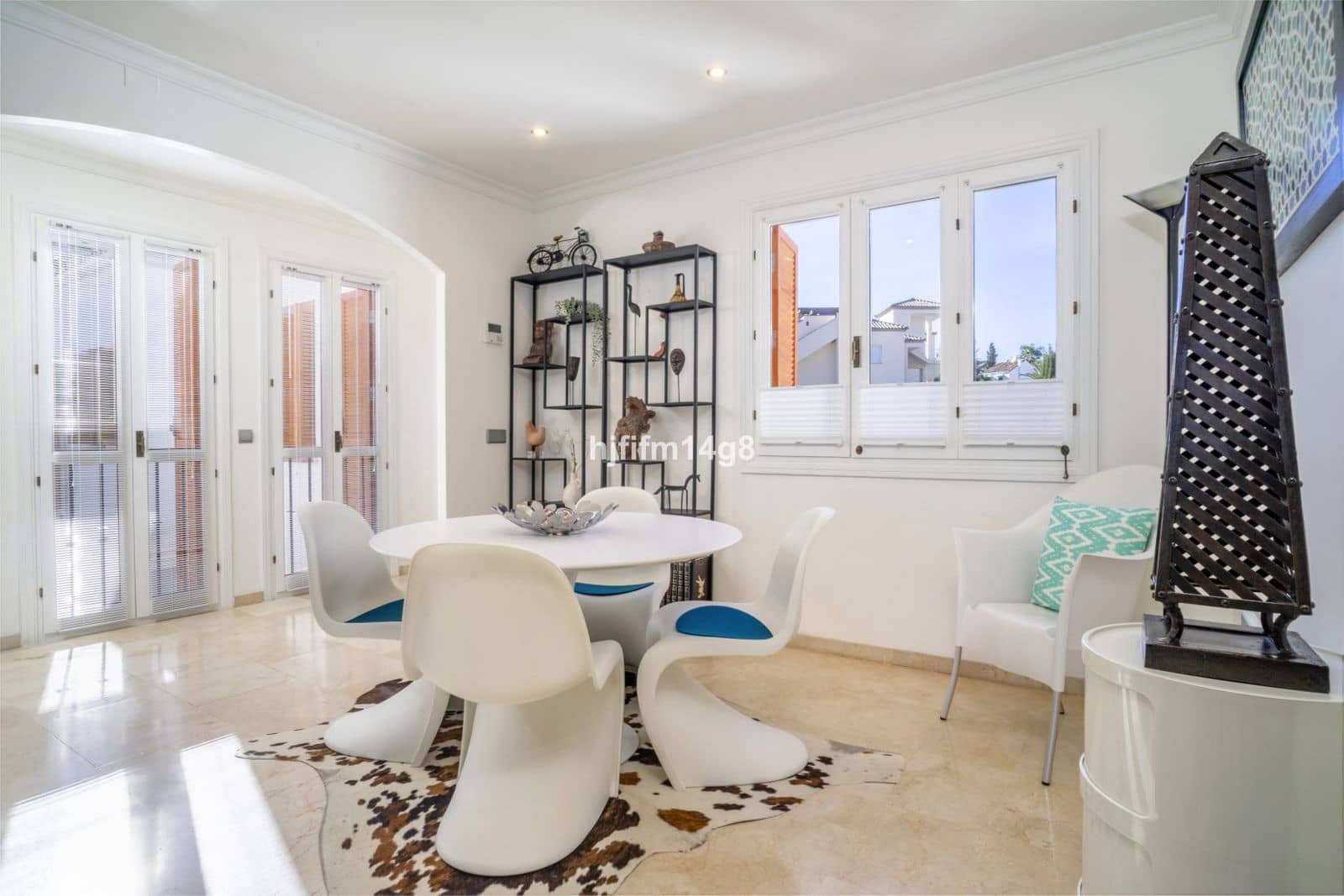 1 bedroom Penthouse for sale in Nueva Andalucia - € 379,000 (Ref: 9502034)