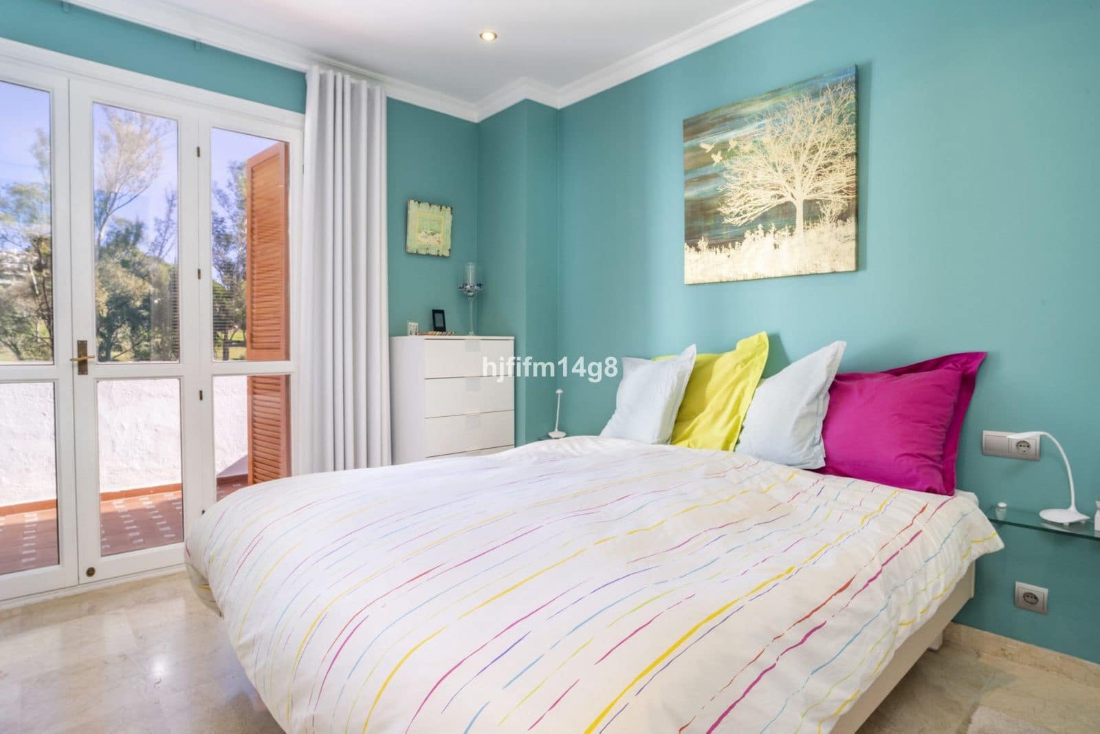 1 bedroom Penthouse for sale in Nueva Andalucia - € 379,000 (Ref: 9502034)