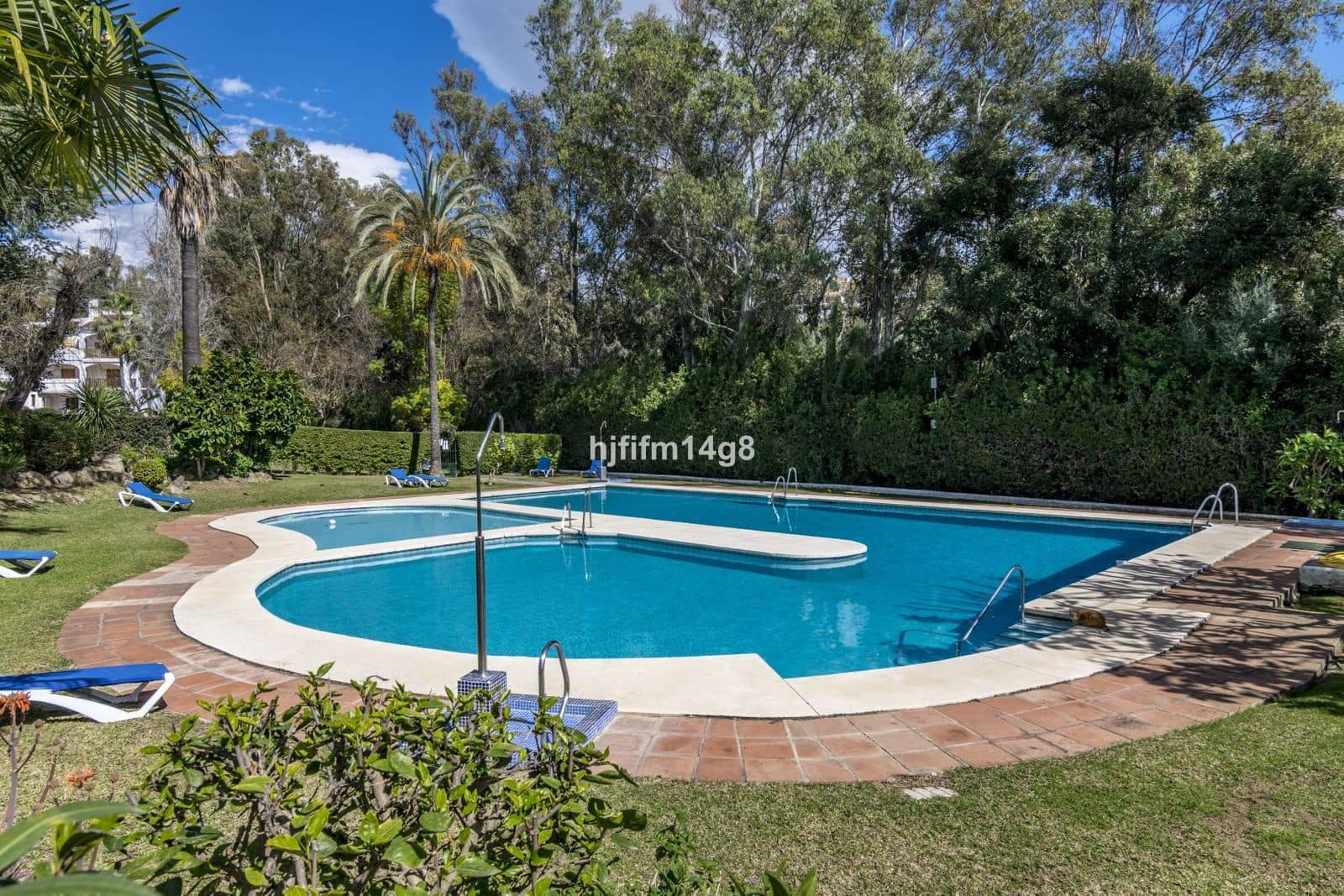 1 bedroom Penthouse for sale in Nueva Andalucia - € 379,000 (Ref: 9502034)