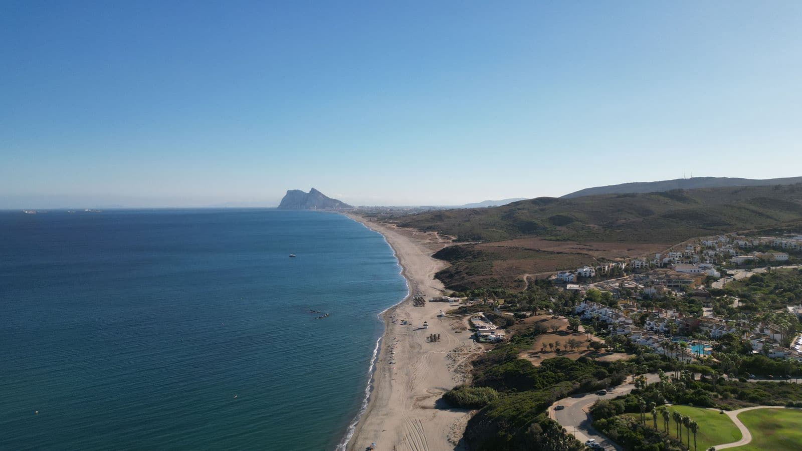 4 bedroom Villa for sale in La Alcaidesa - € 760,000 (Ref: 9502036)