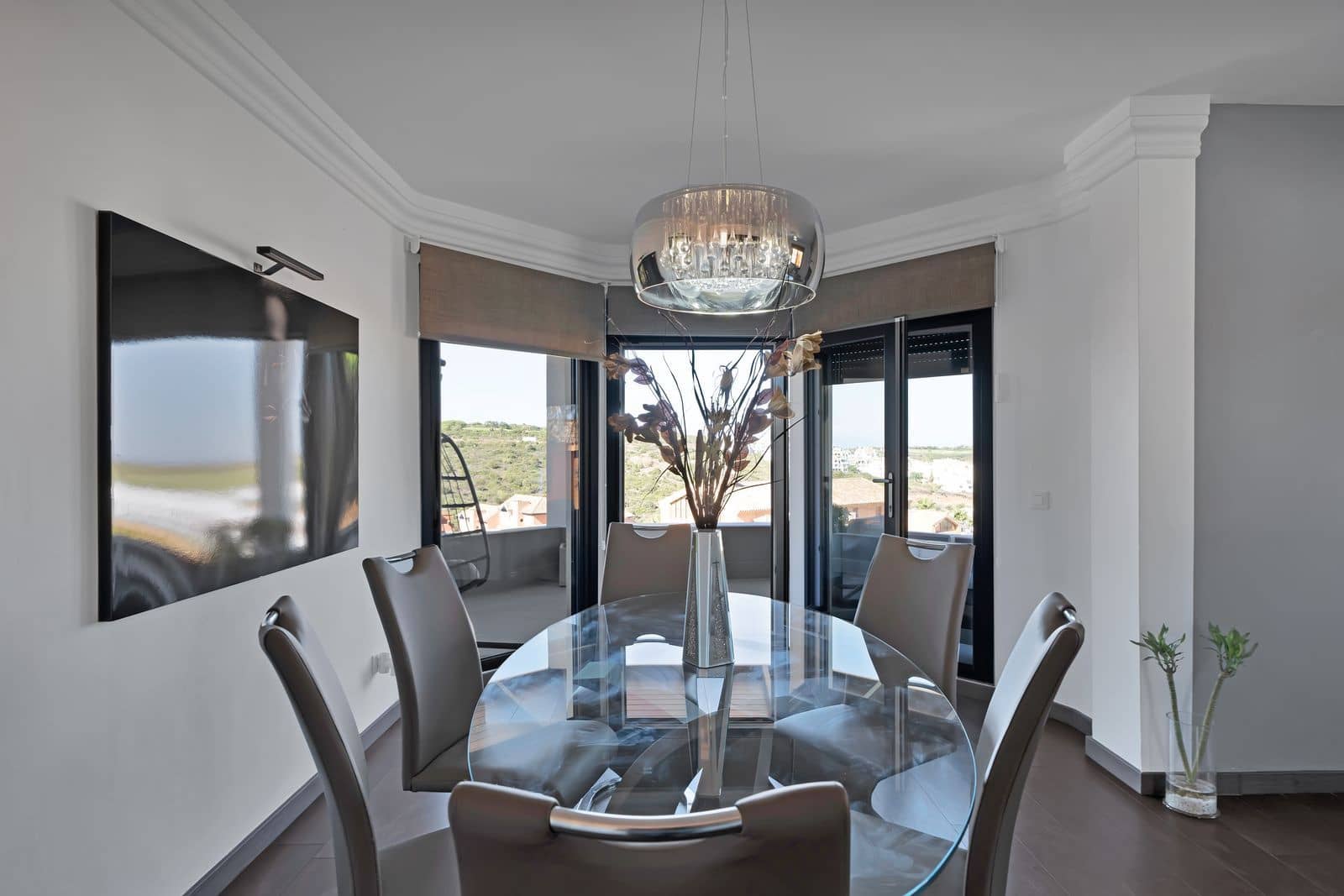 4 bedroom Villa for sale in La Alcaidesa - € 760,000 (Ref: 9502036)