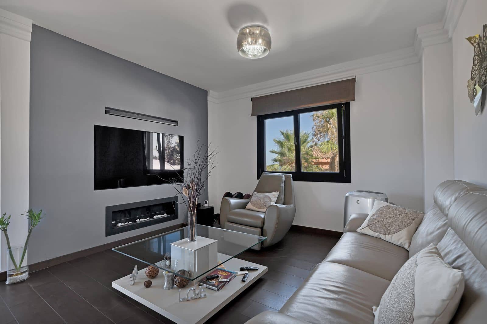 4 bedroom Villa for sale in La Alcaidesa - € 760,000 (Ref: 9502036)