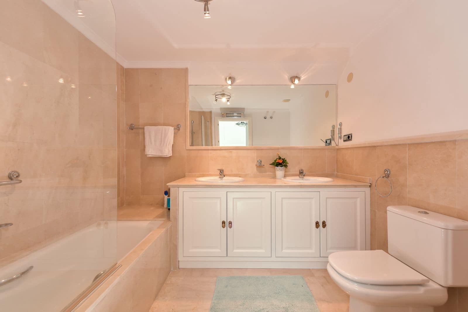 3 soveværelse Villa til salg i Calahonda - € 1.285.000 (Ref: 9502039)