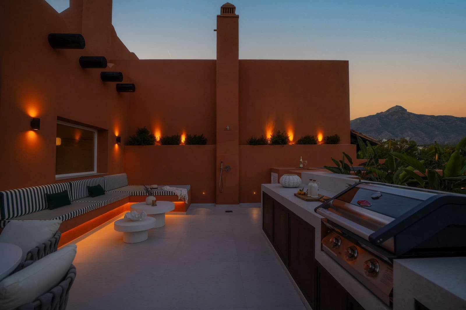 4 makuuhuone Kattohuoneisto myytävänä paikassa Nueva Andalucia - 1 749 000 € (Ref: 9502046)