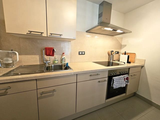 3 bedroom Apartment for sale in El Paraiso, Estepona - € 490,000 (Ref: 9502047)