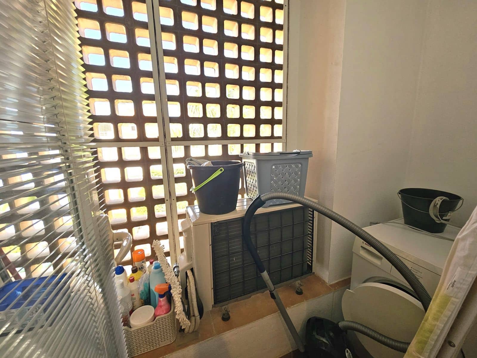 3 bedroom Apartment for sale in El Paraiso - € 490,000 (Ref: 9502047)