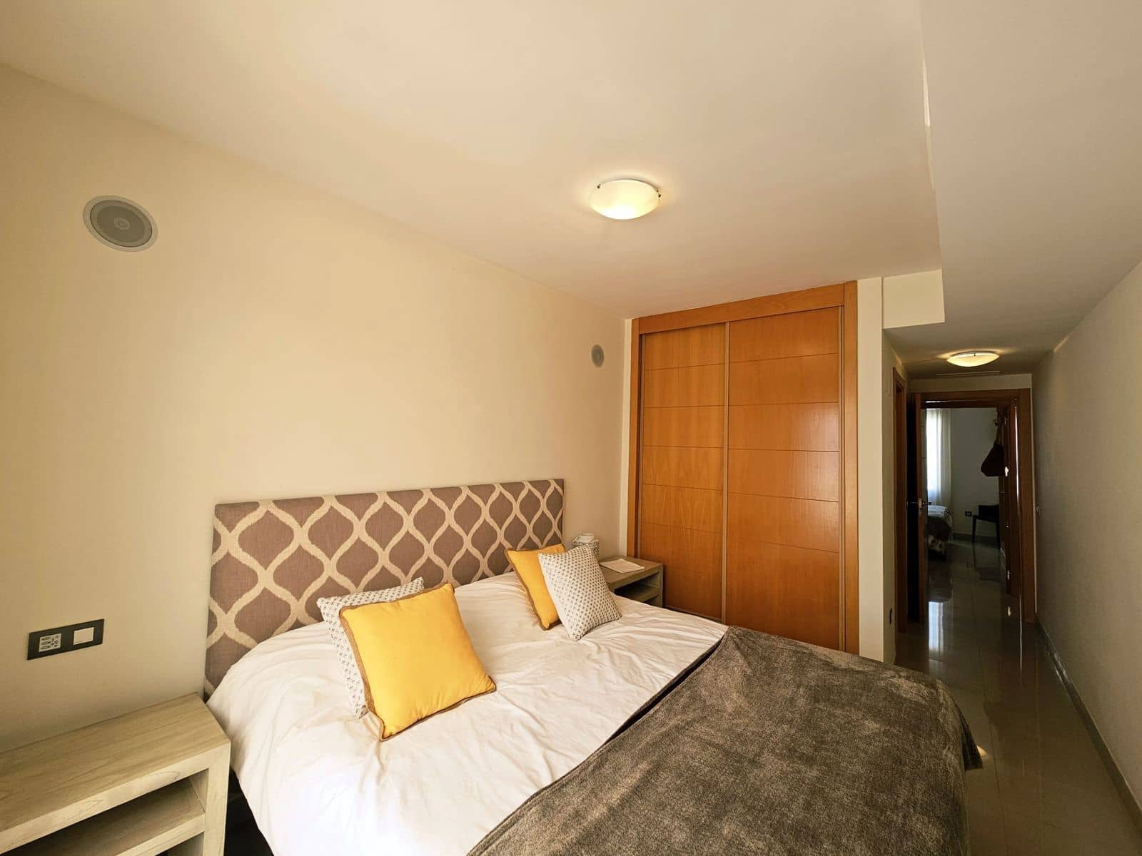 3 bedroom Apartment for sale in El Paraiso - € 490,000 (Ref: 9502047)