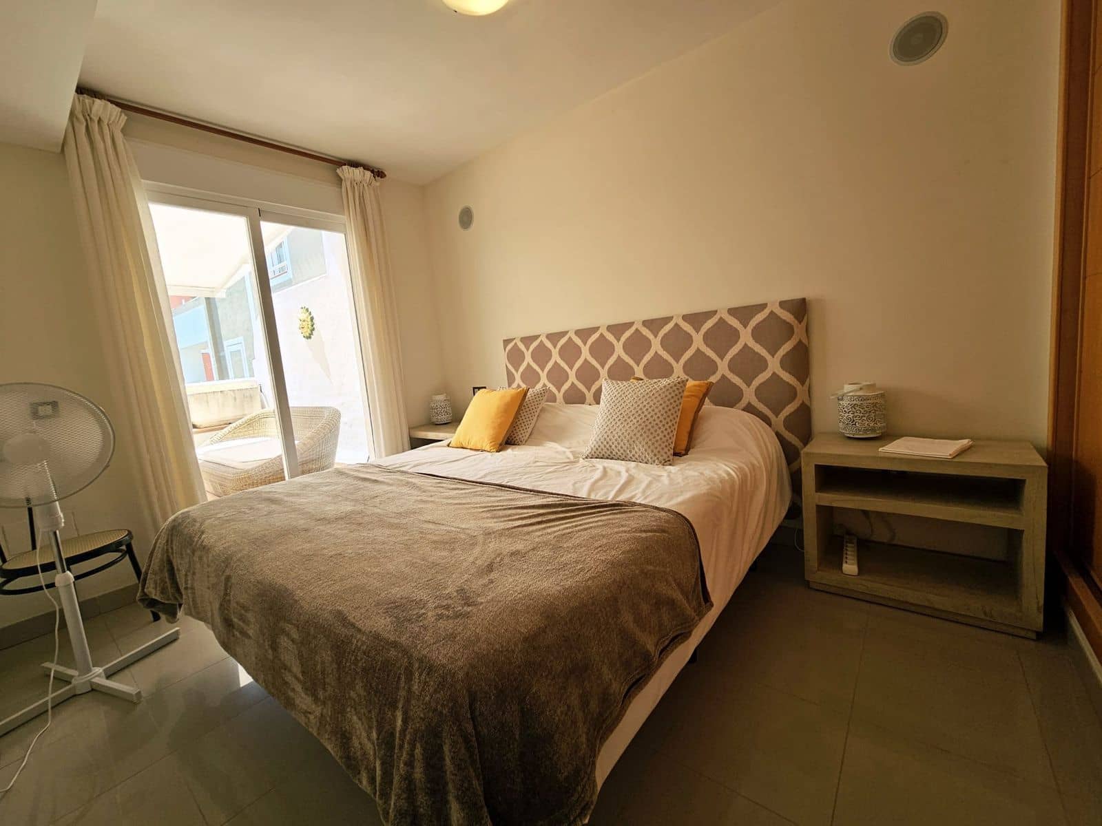 3 bedroom Apartment for sale in El Paraiso - € 490,000 (Ref: 9502047)