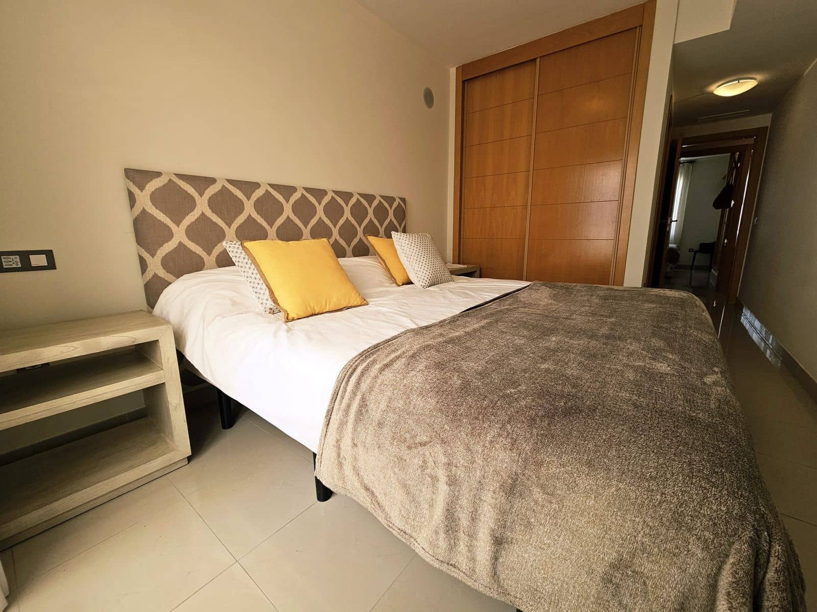 3 bedroom Apartment for sale in El Paraiso - € 490,000 (Ref: 9502047)