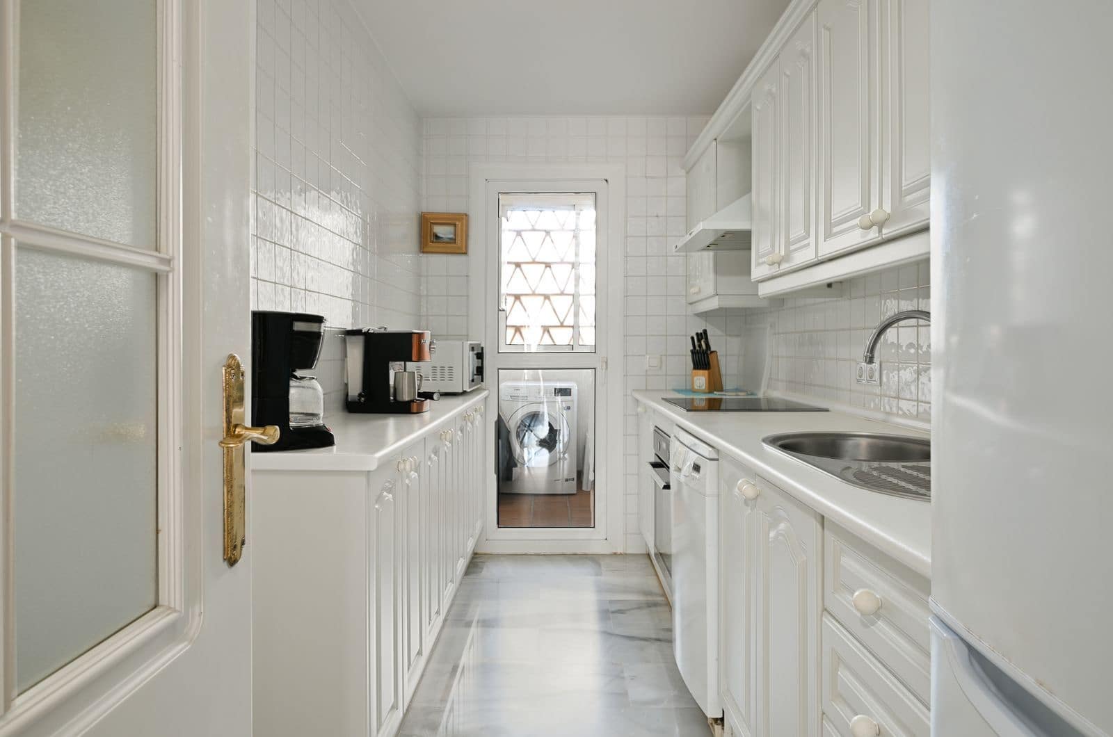 2 bedroom Apartment for sale in Calahonda - € 685,000 (Ref: 9504071)