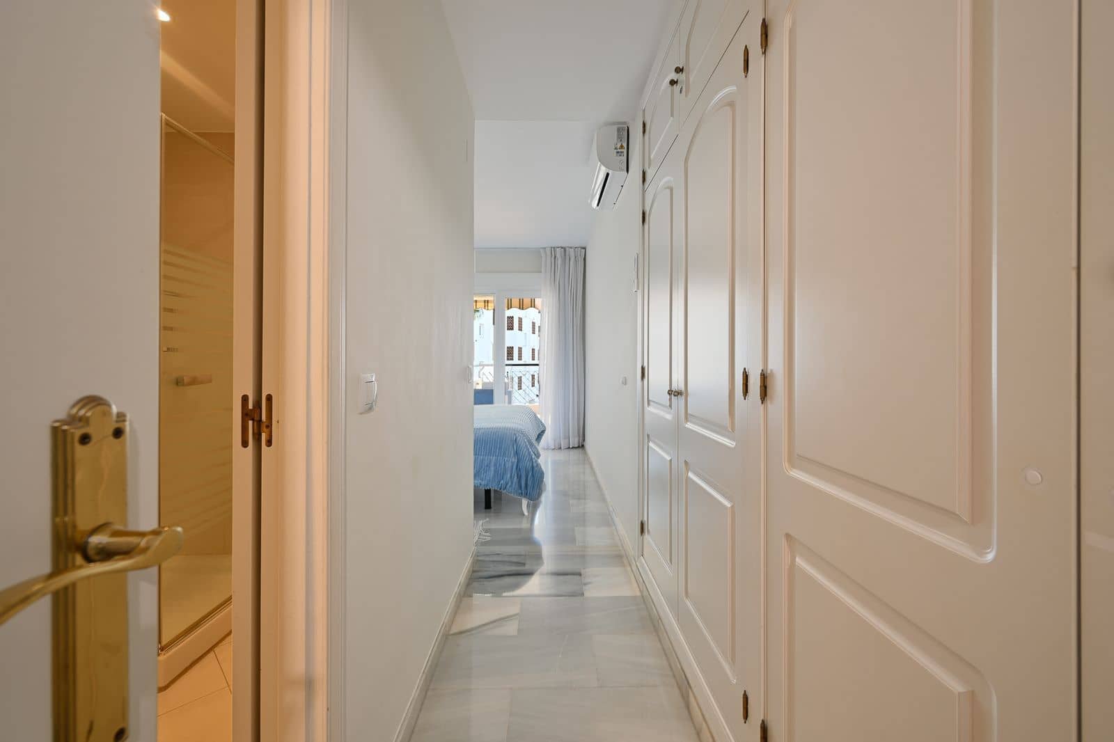 2 bedroom Apartment for sale in Calahonda - € 685,000 (Ref: 9504071)