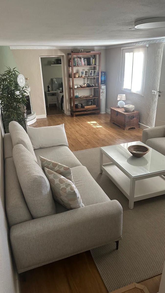 2 bedroom Villa for sale in Marbella - € 1,550,000 (Ref: 9504080)