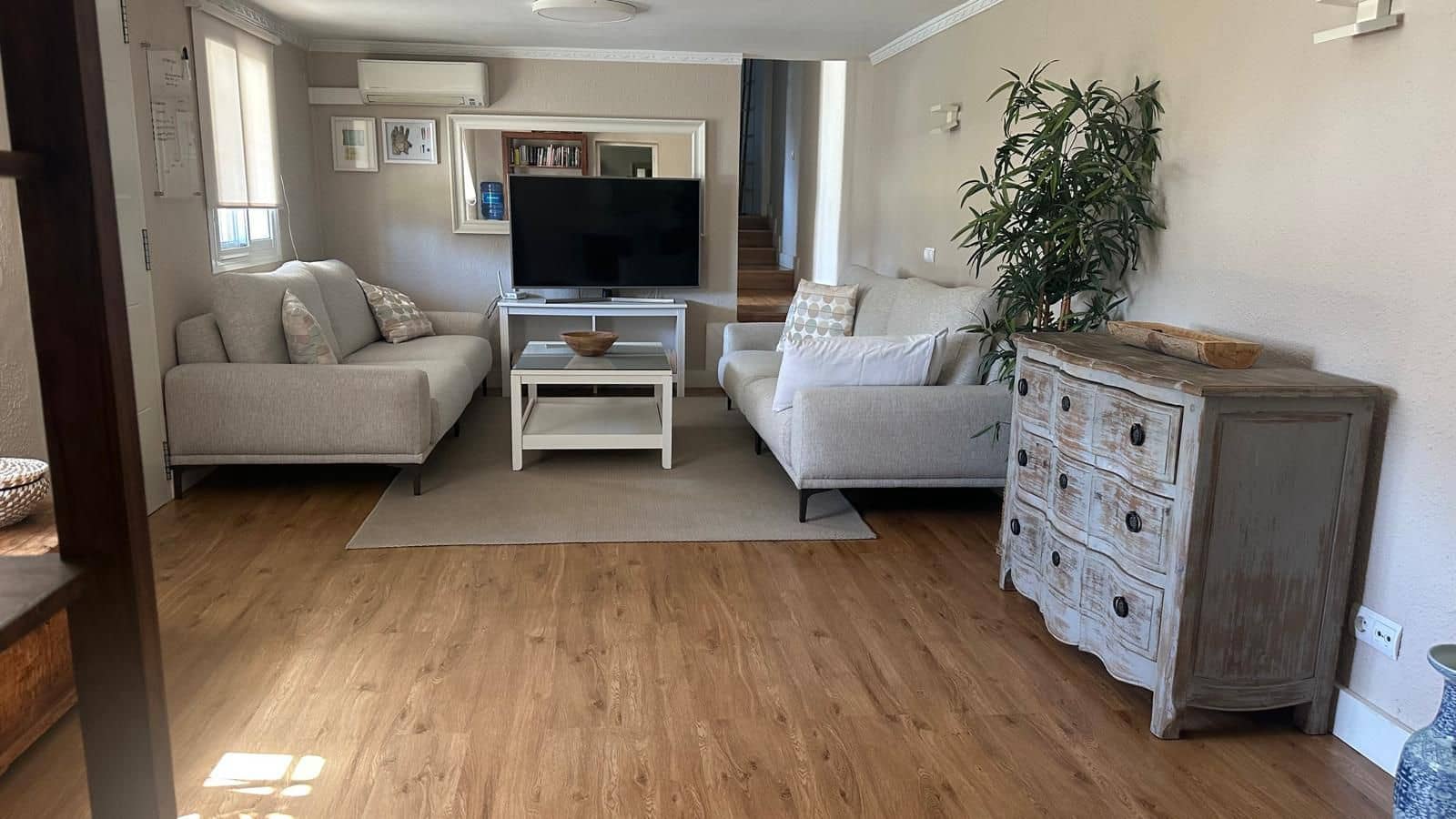 2 bedroom Villa for sale in Marbella - € 1,550,000 (Ref: 9504080)