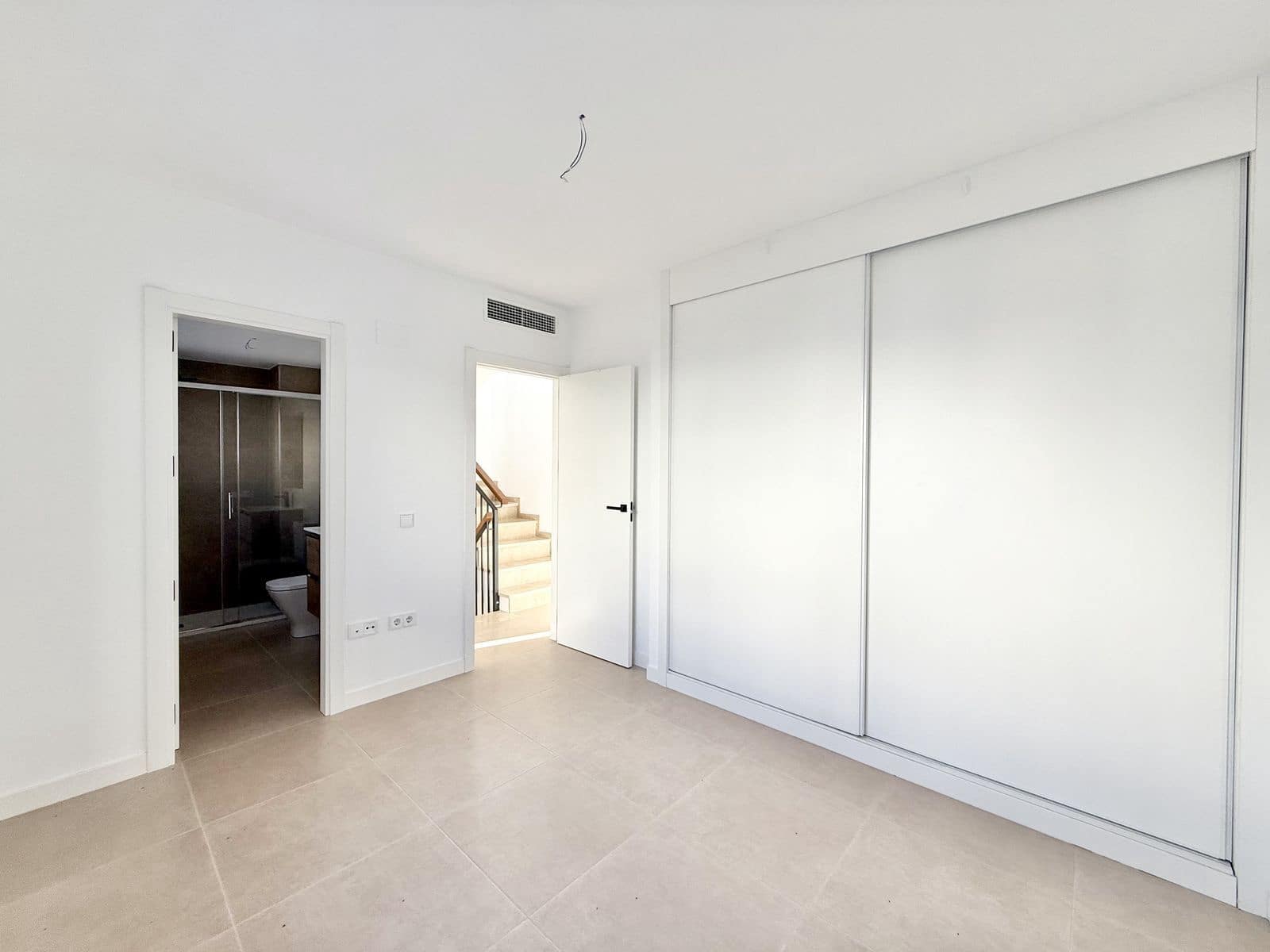 3 bedroom Townhouse for sale in El Paraiso - € 565,000 (Ref: 9504081)