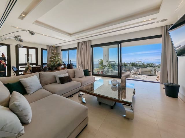 5 soverom Villa til salgs i Los Monteros, Marbella - € 2 950 000 (Ref: 9504082)