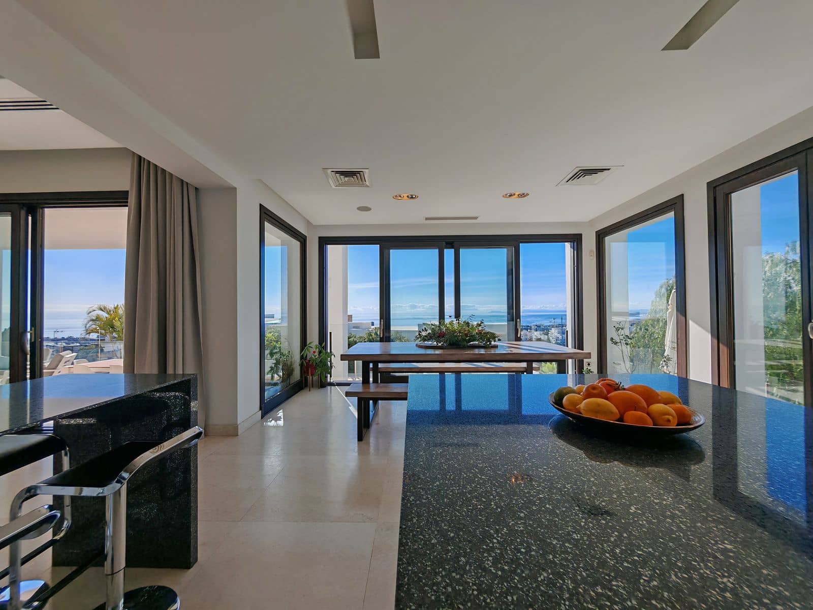 5 soverom Villa til salgs i Los Monteros - € 2 950 000 (Ref: 9504082)