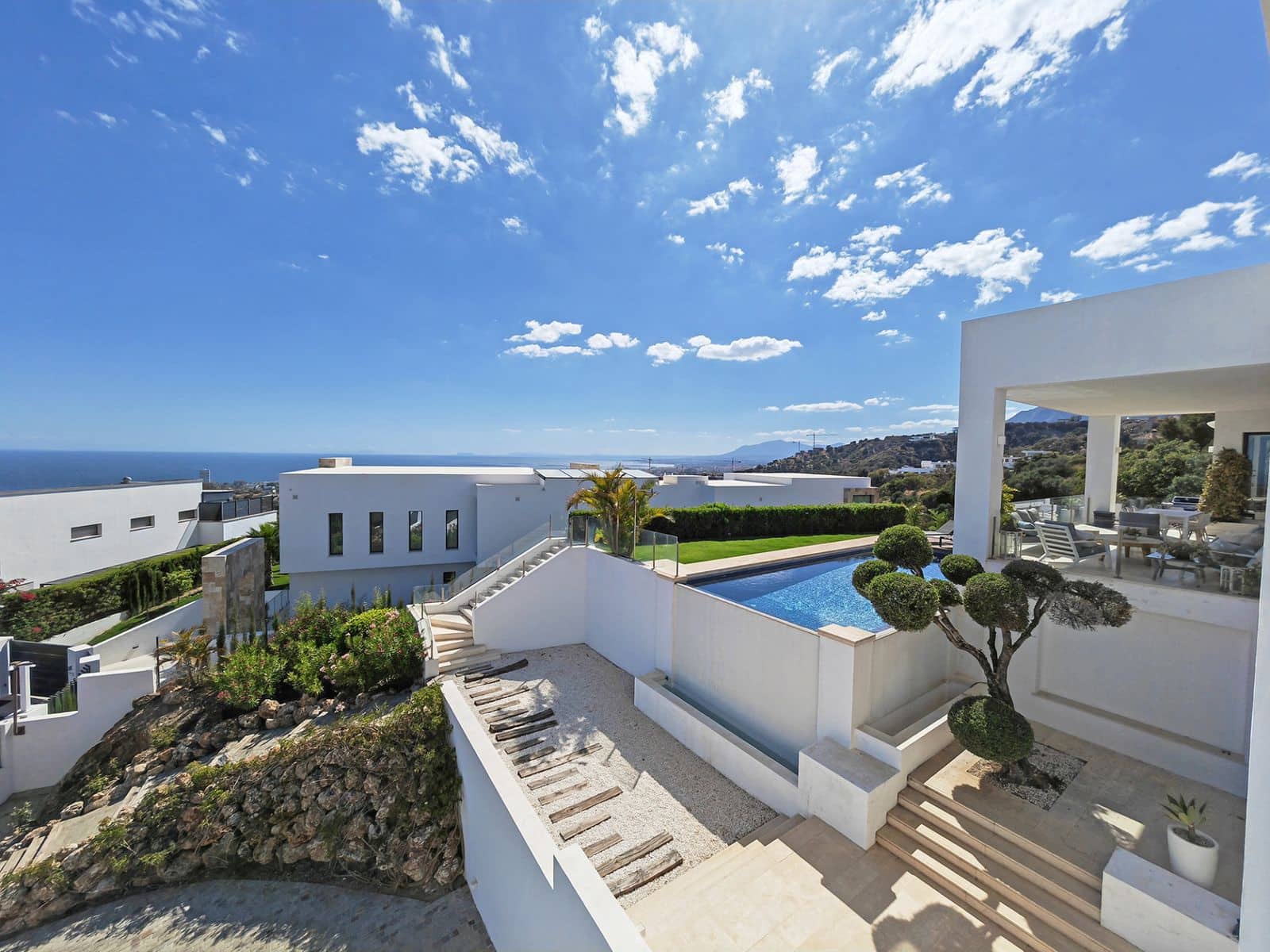 5 soverom Villa til salgs i Los Monteros - € 2 950 000 (Ref: 9504082)