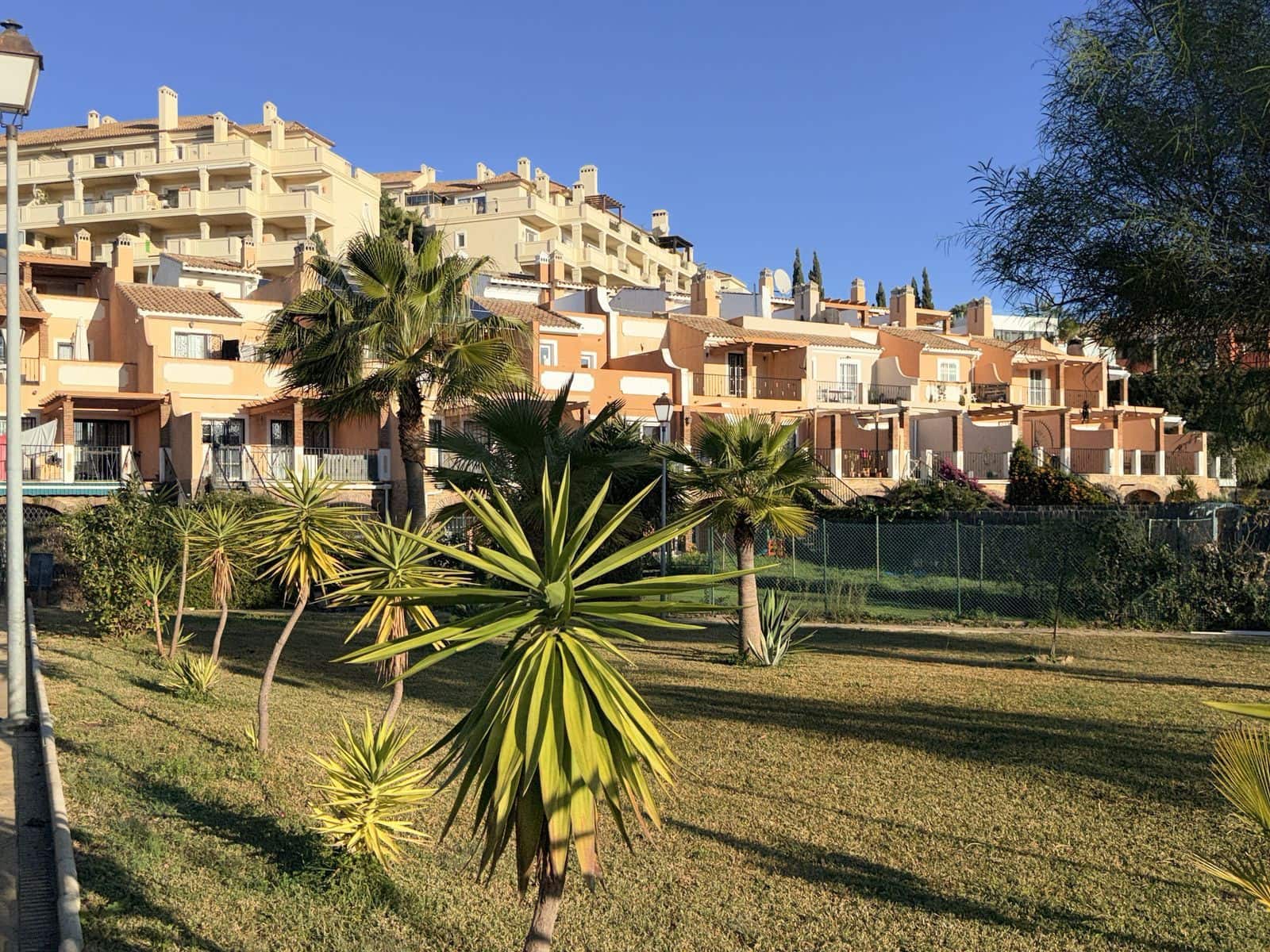 4 bedroom Townhouse for sale in Riviera del Sol - € 475,000 (Ref: 9504083)