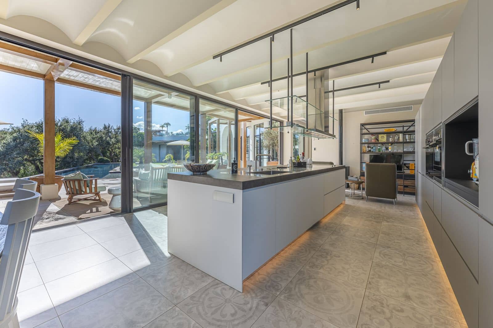 6 bedroom Villa for sale in Sotogrande - € 5,950,000 (Ref: 9504084)