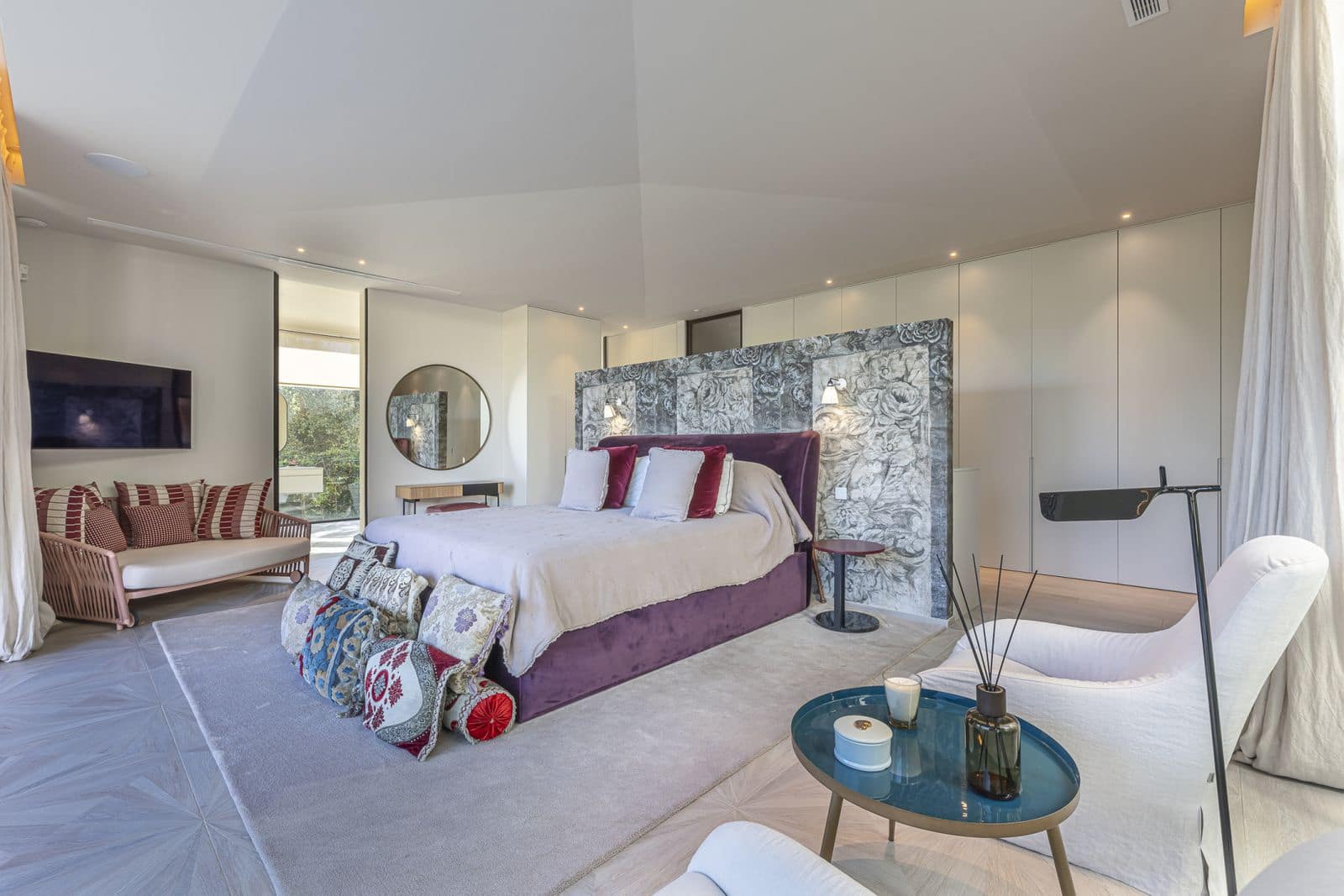 6 bedroom Villa for sale in Sotogrande - € 5,950,000 (Ref: 9504084)