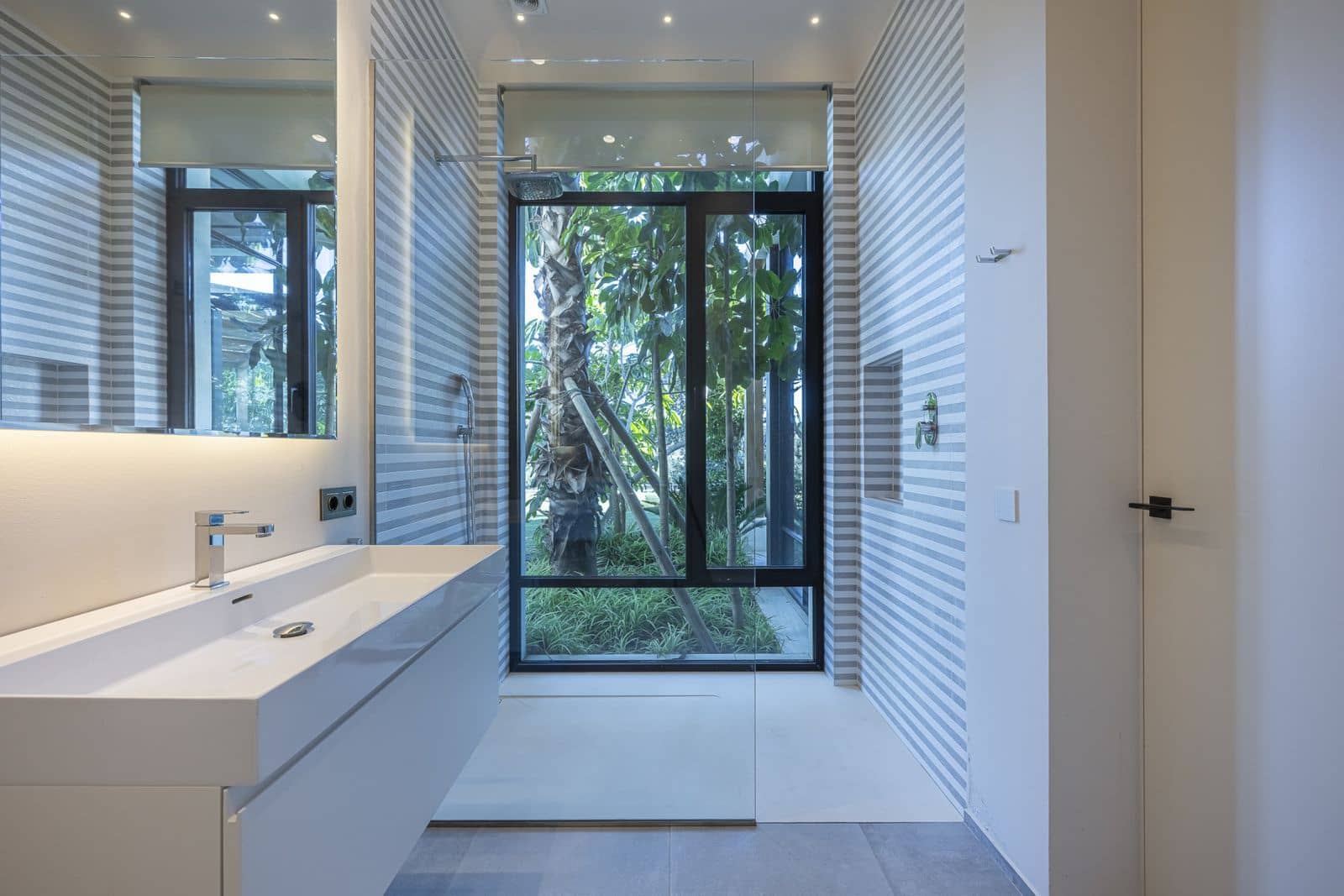 6 bedroom Villa for sale in Sotogrande - € 5,950,000 (Ref: 9504084)